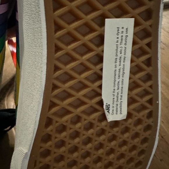 #48 ❤️ BNWT VANS DK8 Hi Rainbow black suede sneakers - Picture 7 of 11